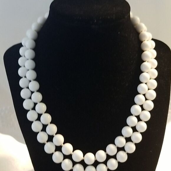 Vintage, Marvella Beaded Necklace - Picture 1 of 8